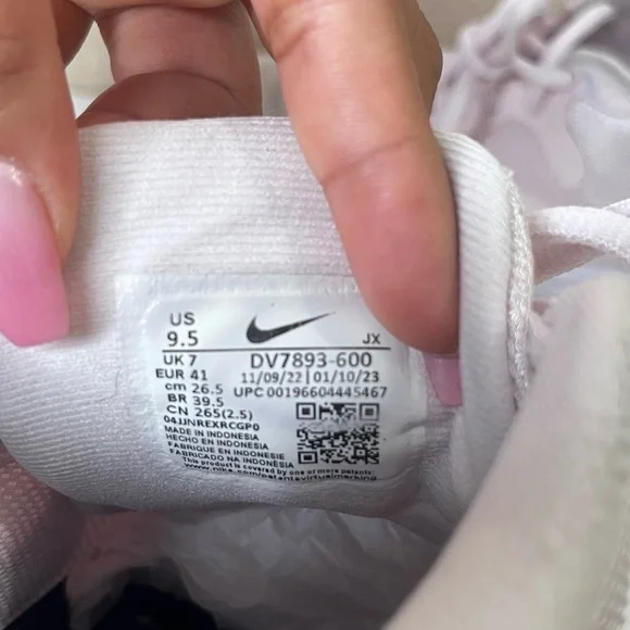 Nike Women's Light Pink Athletic Shoes - Picture 6 of 10